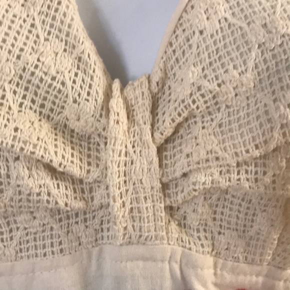 Gorgeous Boutique Crocheted Halter Maxi - Picture 5 of 7